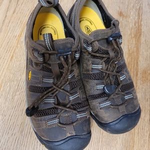 Keen Hiking Shoe Quick Lace (New) Men's size 9